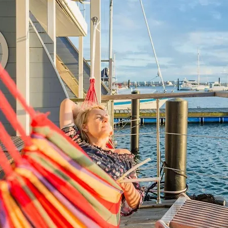 Botel The Goose Modern Retreat Fehmarn
