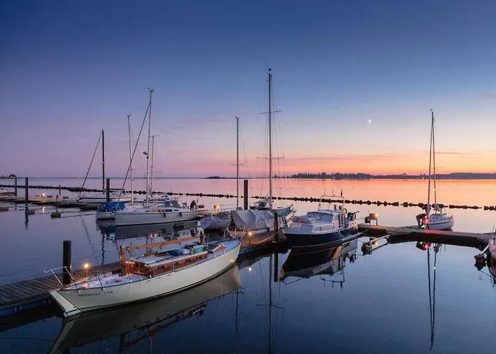 Bådhotel The Goose Modern Retreat Femern