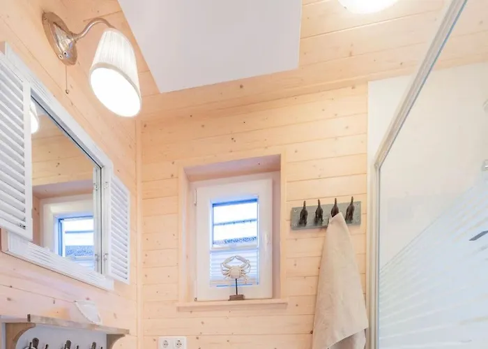 The Goose Modern Retreat *